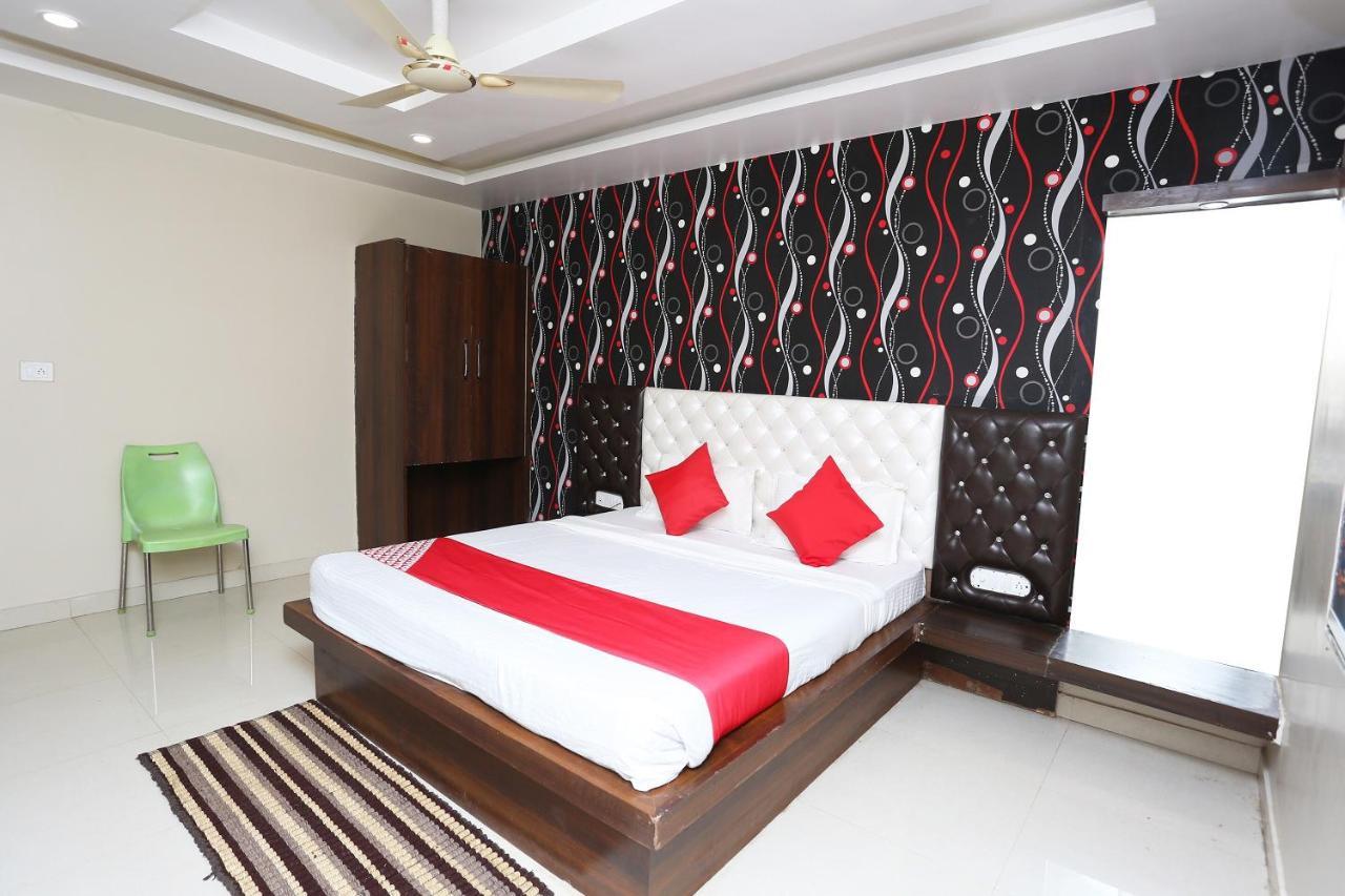 Oyo Flagship 43897 Redstone Hotel Gwalior Exterior photo